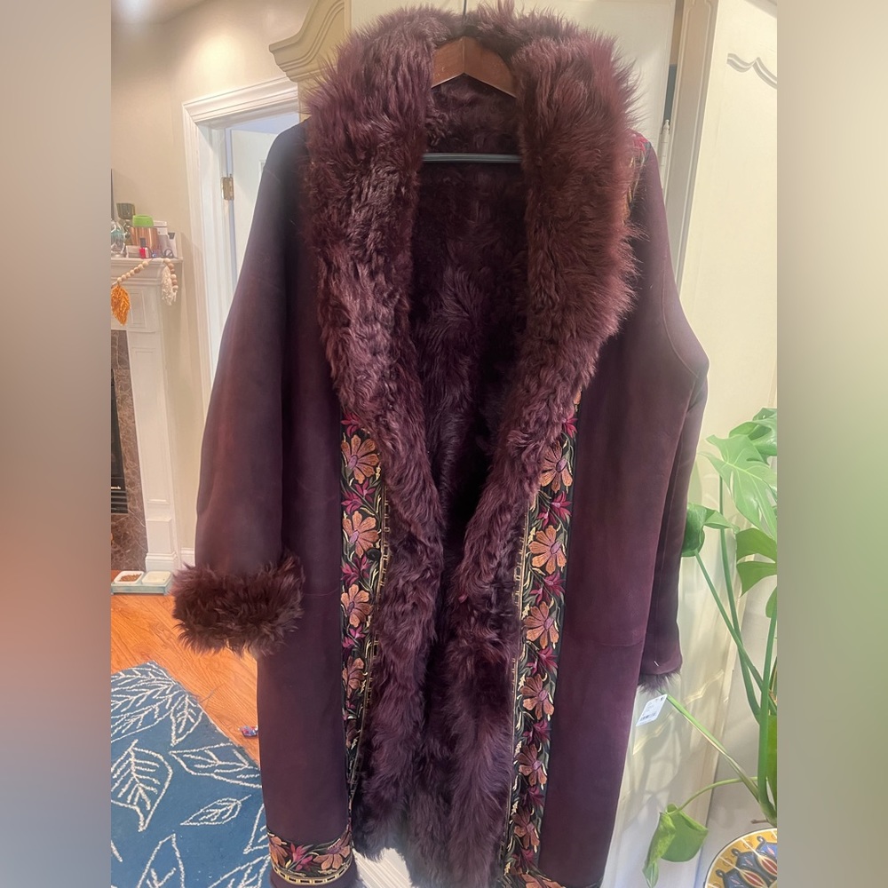 Nigel Preston embroidered shawl coat - Picture 4 of 6
